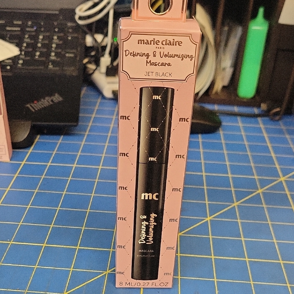Marie Claire Defining & Volumizing Jet Black Mascara 8ml New Sealed Box